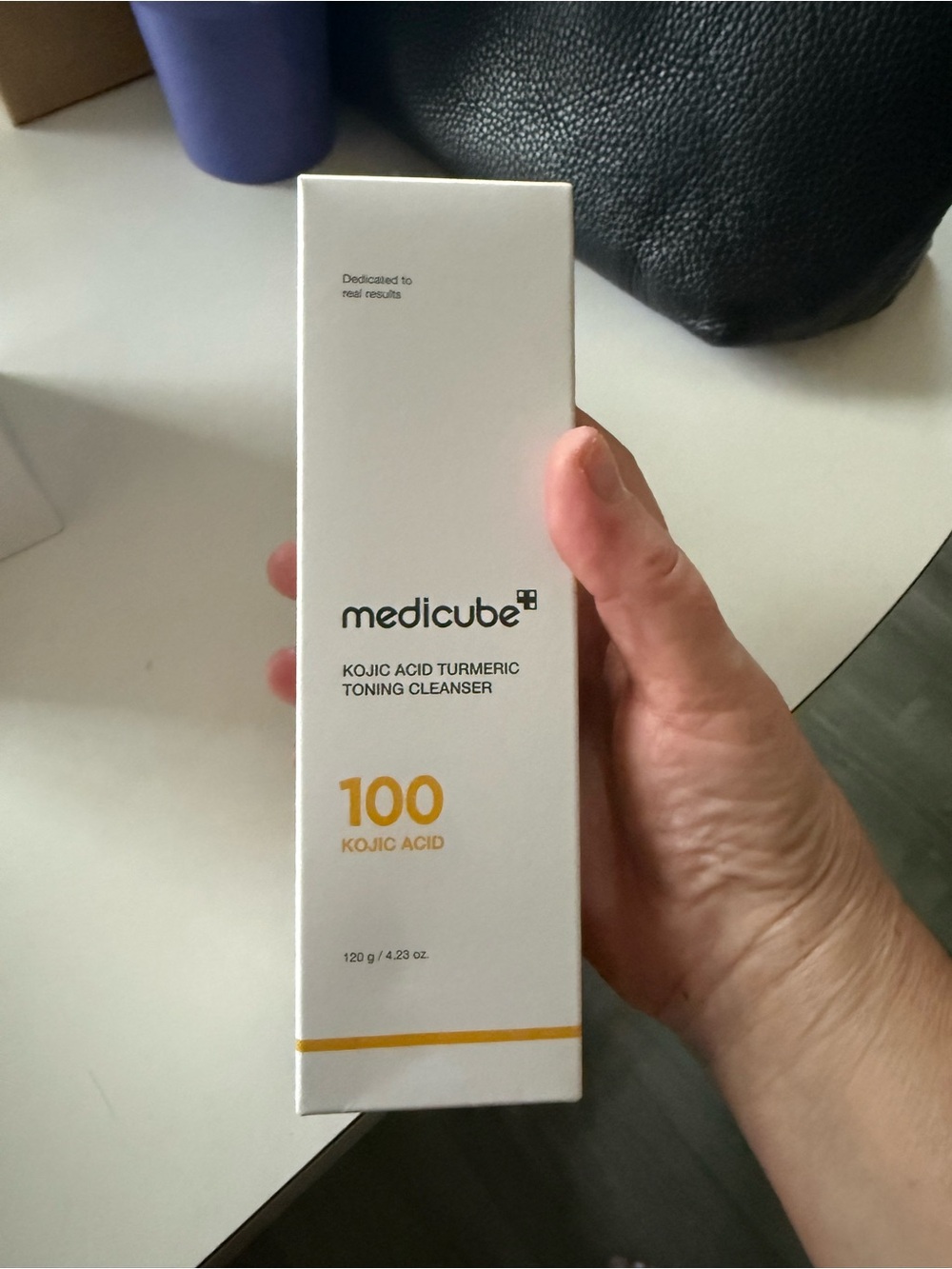Medicube Kojic Acid Turmeric Toning Cleanser – White & Yellow